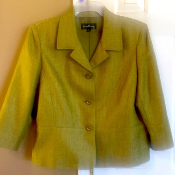 Gorgeous Evan-Picone Jacket. Size 18 💚💚💚 in  Color. Pair it with anything💚. - Picture 3 of 11